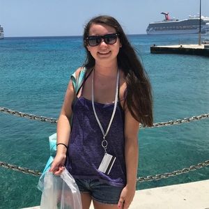 Meet your Posher, Anna